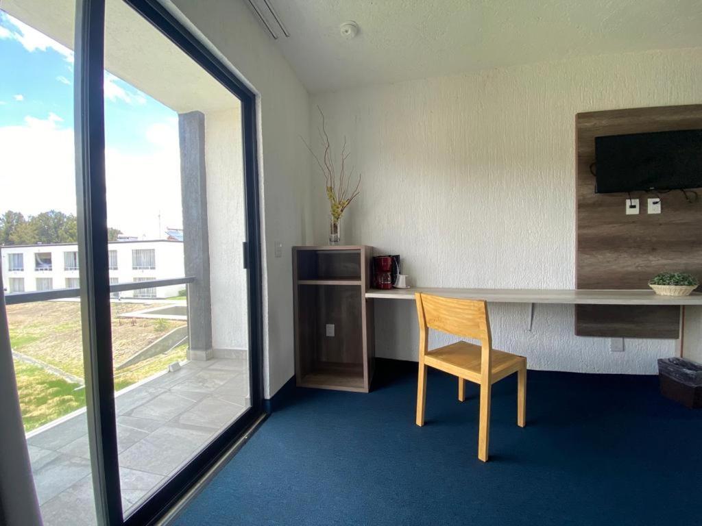 Hotel Aeropuerto Morelia Alvaro Obregon Zewnętrze zdjęcie